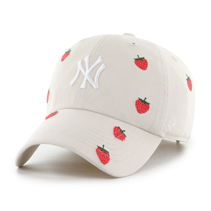 Pictured is this MLB New York Yankees Scatter '47 CLEAN UP cap in natural. 1
