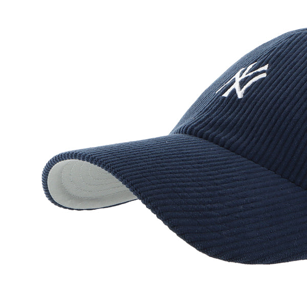 Pictured is this MLB New York Yankees Base Runner Cord '47 CLEAN UP cap in navy. 3
