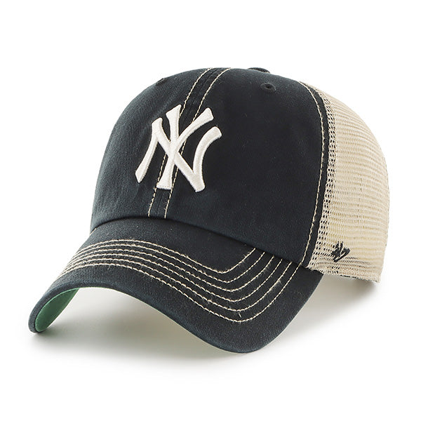Pictured is this MLB New York Yankees Trawler ’47 CLEAN UP cap in black. 1