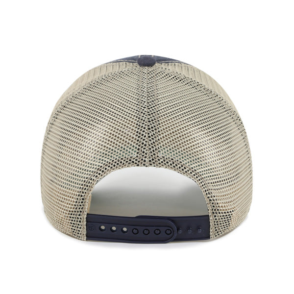 Pictured is this Collegiate Georgetown Hoyas Tuscaloosa ’47 CLEAN UP cap in navy. 3