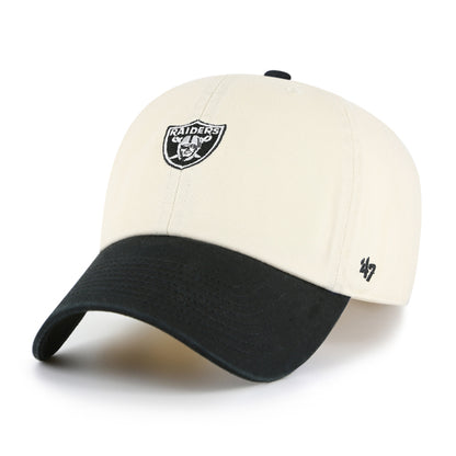 Pictured is this NFL Las Vegas Raiders Base Runner ’47 CLEAN UP cap in white & black. 1